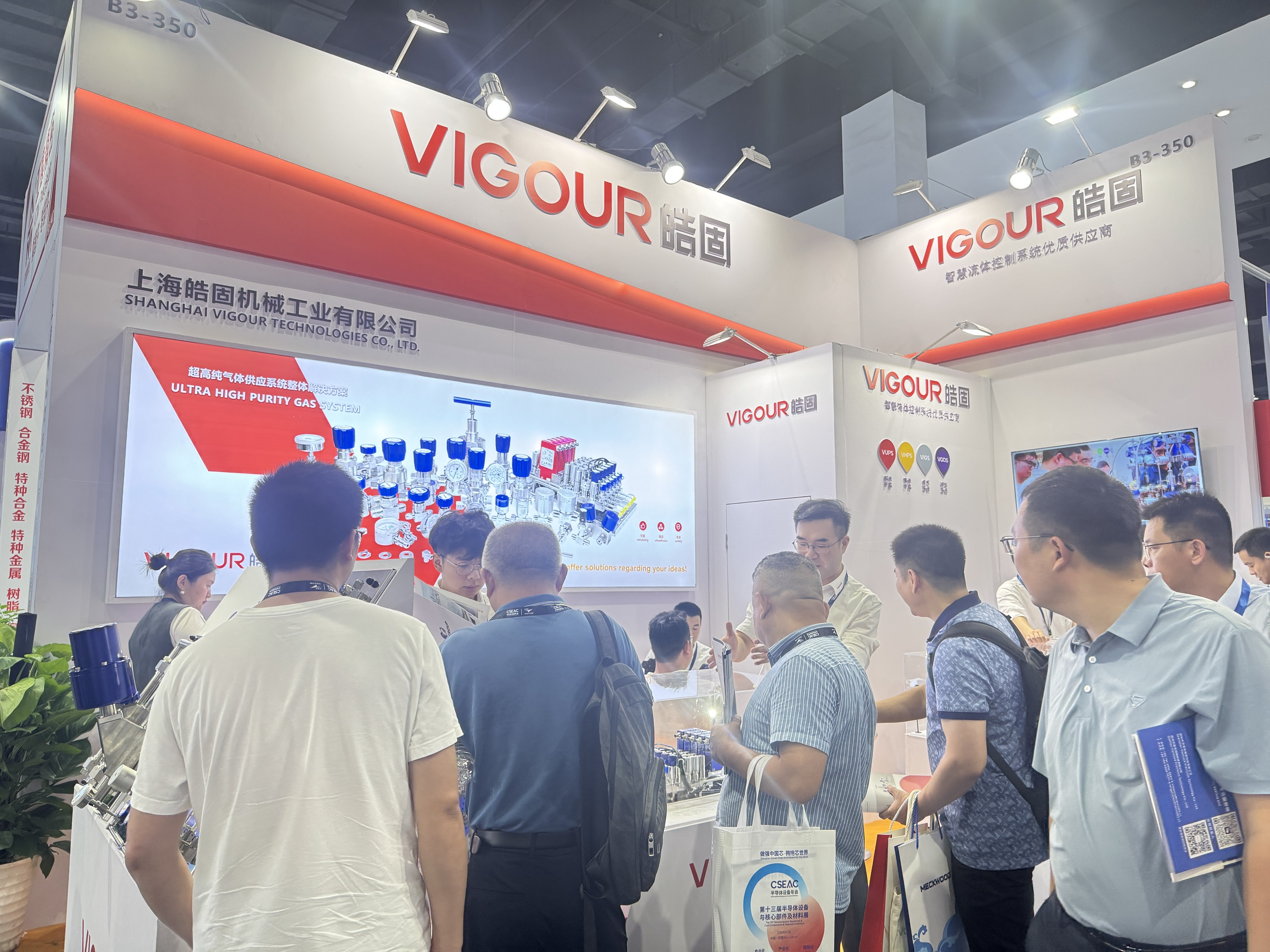 1758766767481436.jpg e2863f1a-0b58-4557-997b-58b1e04b59f2.jpg